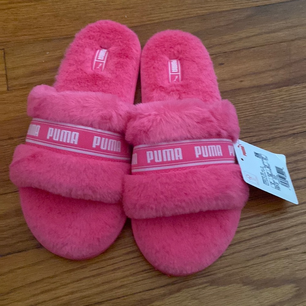 Pink Puma flip flop furry